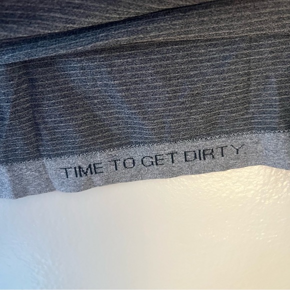 Lululemon Metal Vent Tech Polo Shirt – Men’s Medium – Heather Gray - Picture 8 of 9